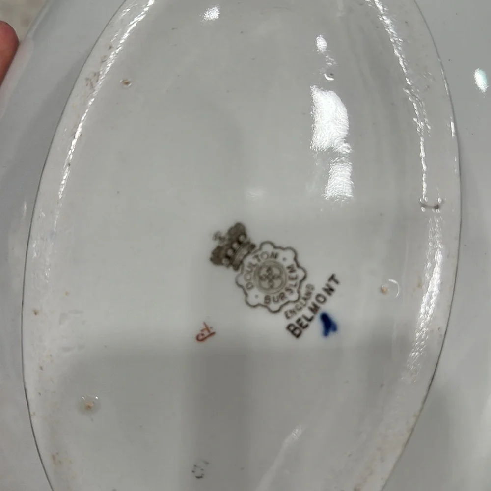 Vintage Royal Doulton Burslem from Belmont England. Great condition. 12”x7.5” - Picture 5 of 6